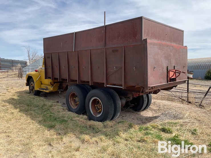 1953-diamond-t-622-28m-t/a-grain-truck-image-7