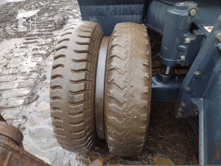 2004-komatsu-pw200-7-image-19