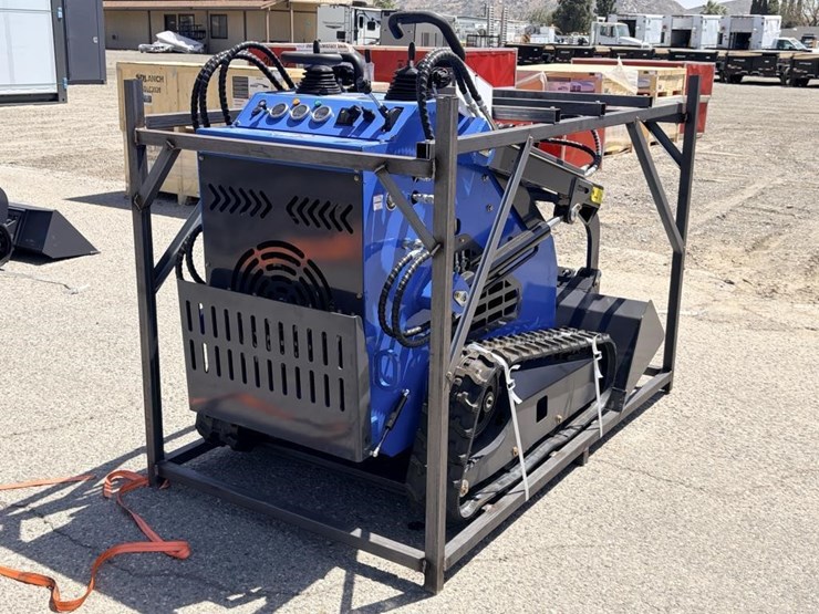 2026-zjg-zj-380-skid-steer-loader-image-3