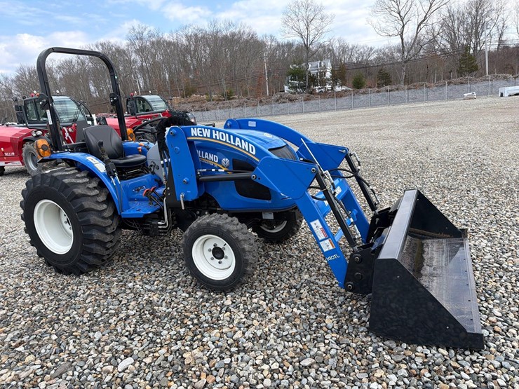 new-holland-workmaster-35-image-3