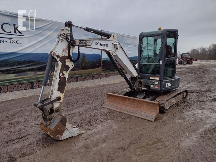 2014-bobcat-e35-image-49