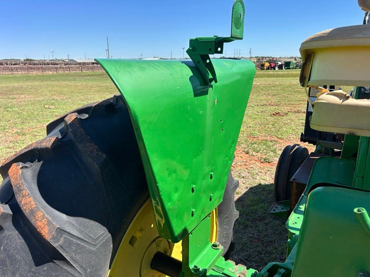 john-deere-4020-image-8