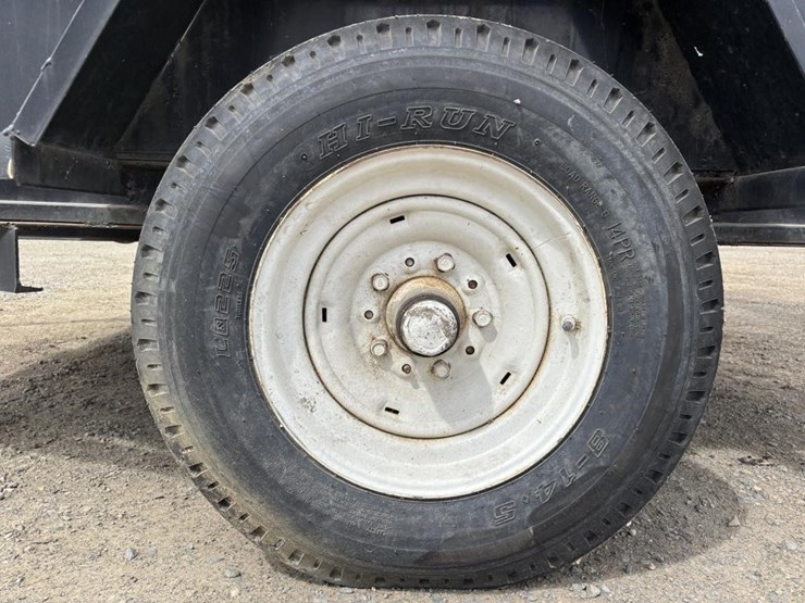 8'-s/a-enclosed-trailer-image-12