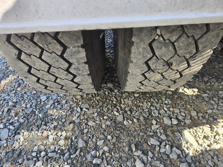 2013-peterbilt-386-image-74