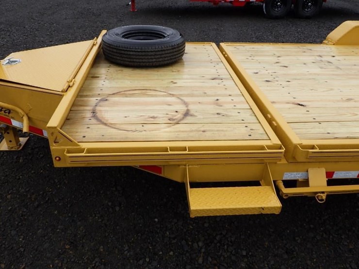2026-delta-7'x20'-t/a-tilt-deck-trailer-image-7