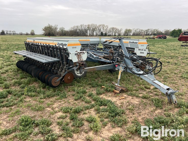 crustbuster-dd49x8-grain-drill-image-3
