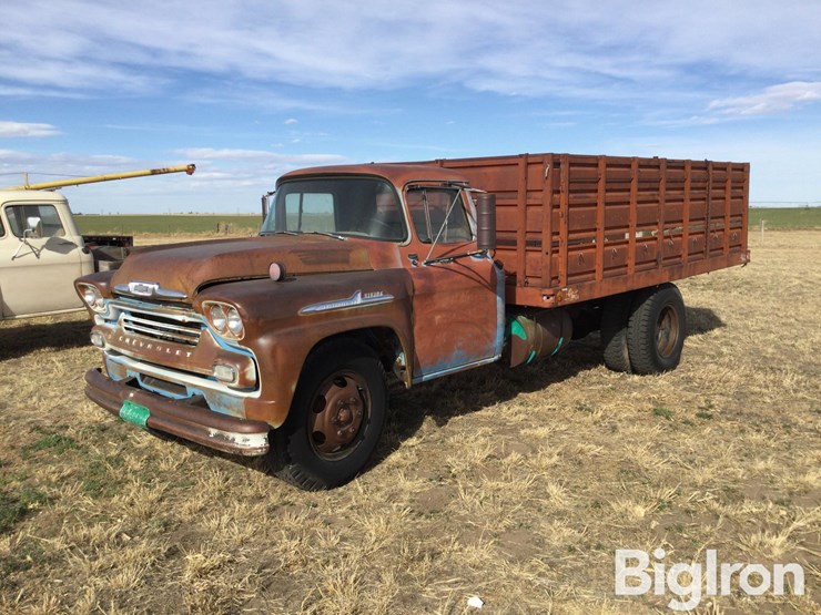 1958-chevrolet-60-image-1