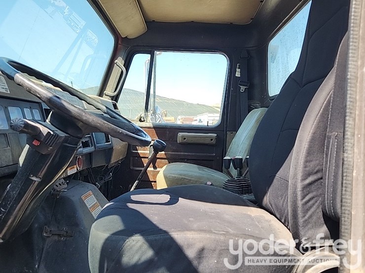 1989-international-4900-image-29