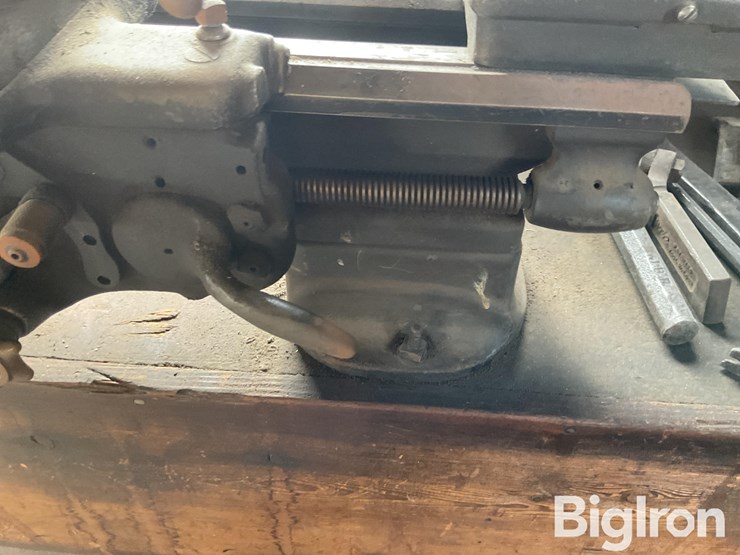 south-bend-model-a-9”-metal-lathe-image-16