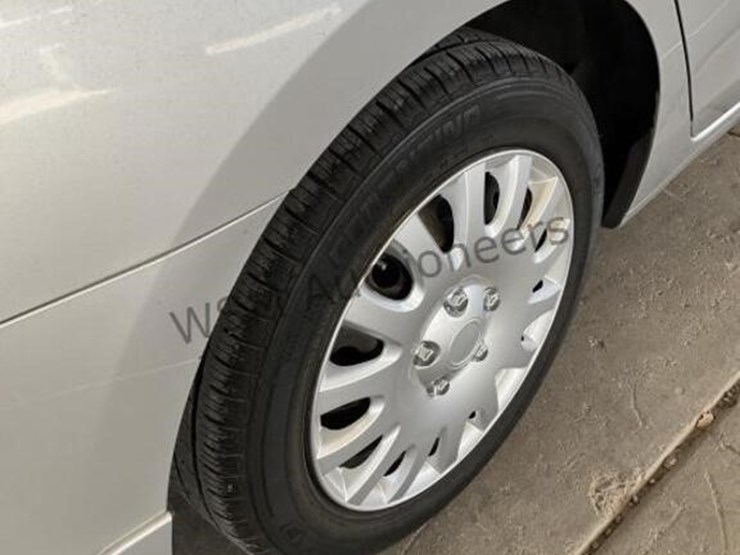 2015-nissan-sentra-sdn-image-8