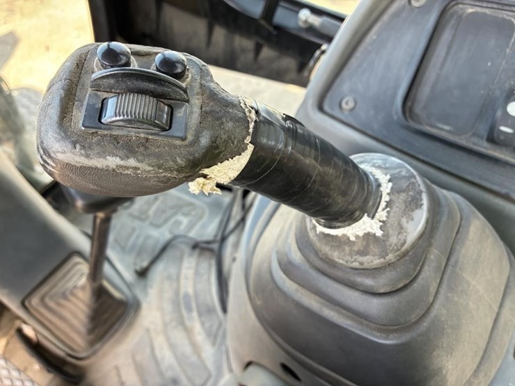 2006-caterpillar-4200-loader-backhoe-image-30