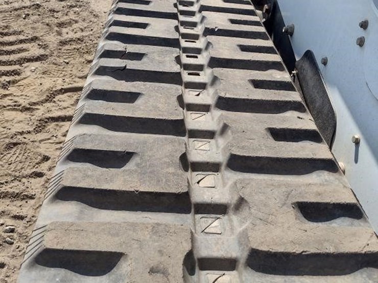 bobcat-t870-image-17