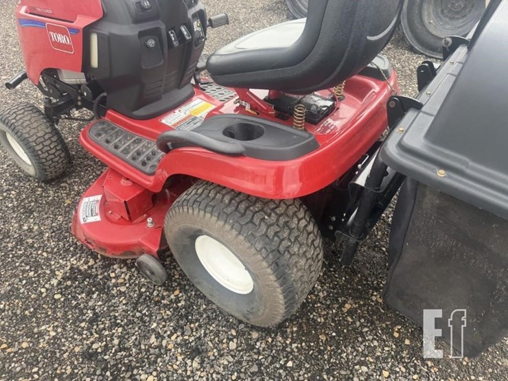 toro-lx468-image-5