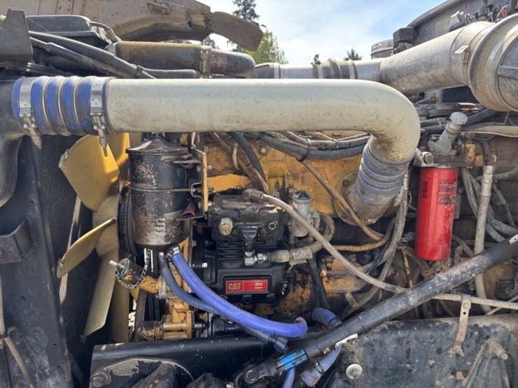 2000-peterbilt-378-image-19