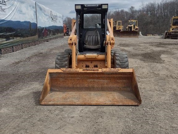 2001-case-60-xt-image-2