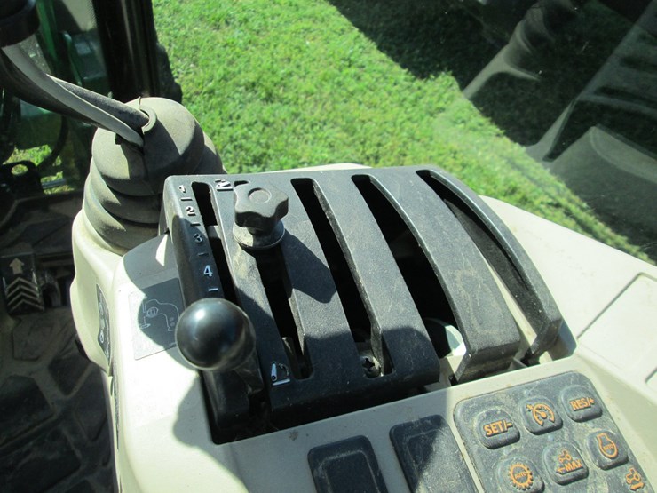 john-deere-4066r-image-39