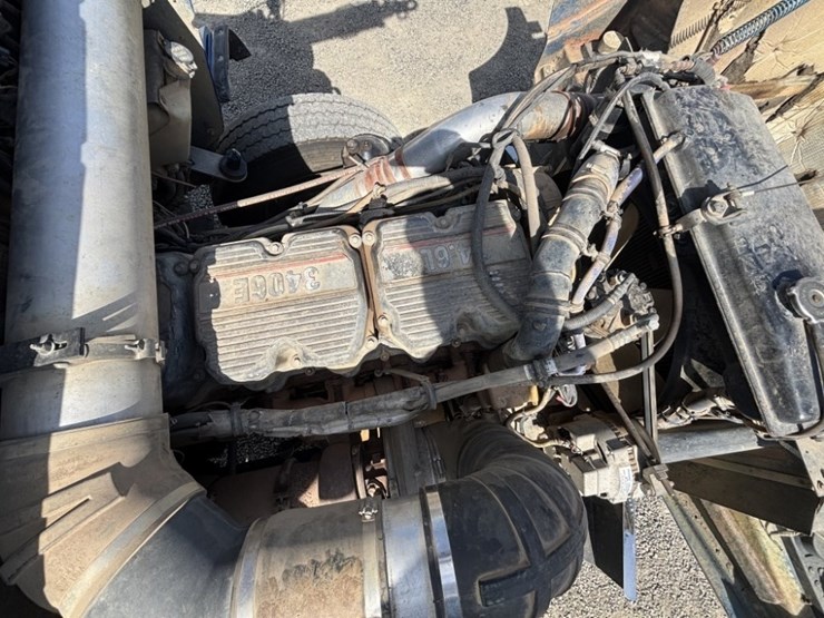 2000-kenworth-t800b-image-19