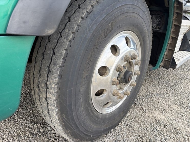 2019-kenworth-t880-image-9