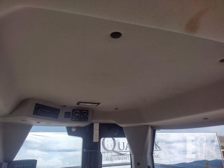 21-deere-724p-image-14