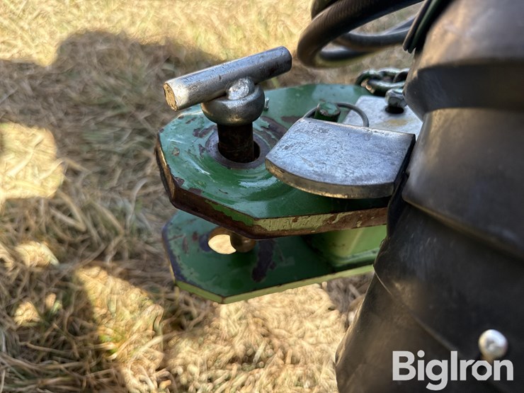 2016-john-deere-569-premium-image-9