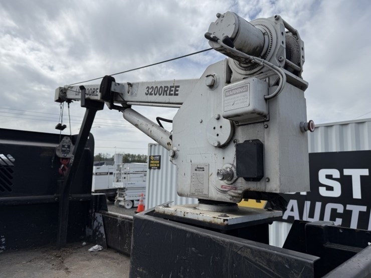 2013-liftmoore-3200ree-image-20