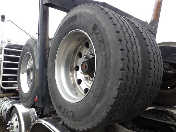 2017-kenworth-t800-image-26