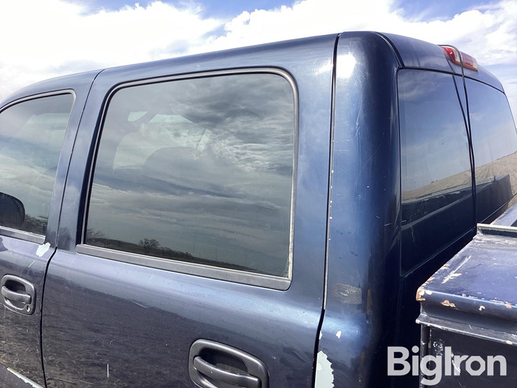 2005-chevrolet-silverado-2500-image-16