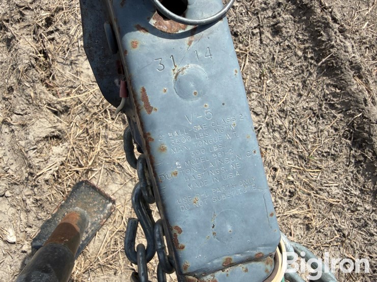 l-h-versa-tote-portable-feed-bin-image-14