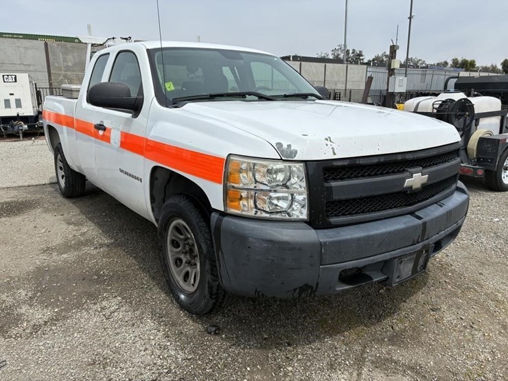2007-chevrolet-silverado-1500-image-2