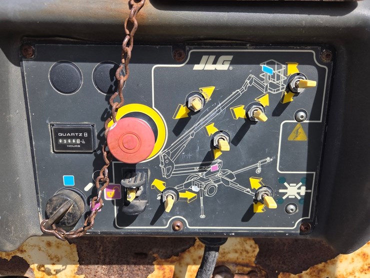 2010-jlg-t500j-image-24