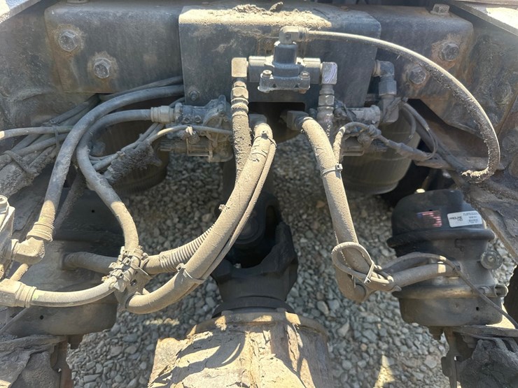 2004-massey-ferguson-8-image-62