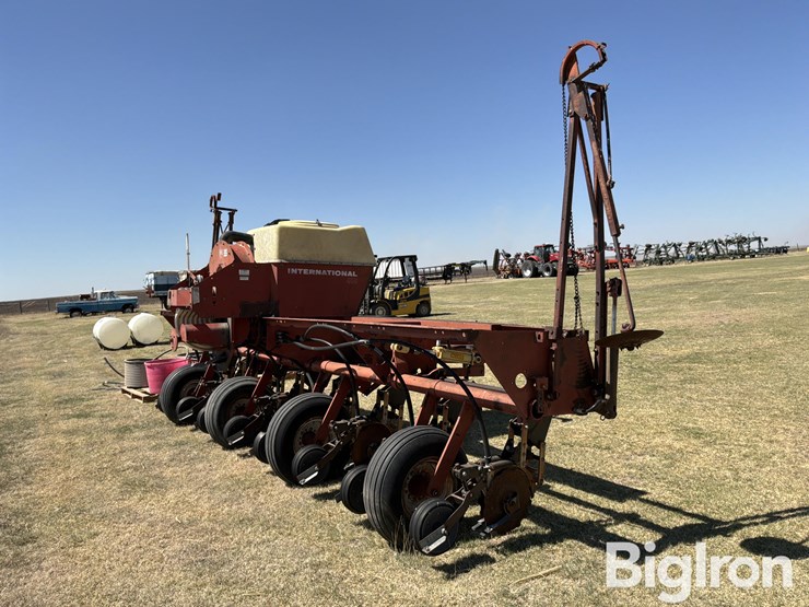 international-400-image-5