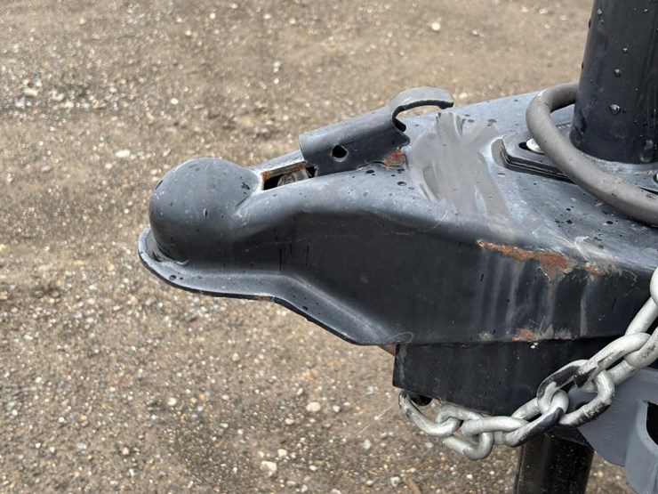 2020-wildwood-wdt282qbxl-ca-travel-trailer-image-11