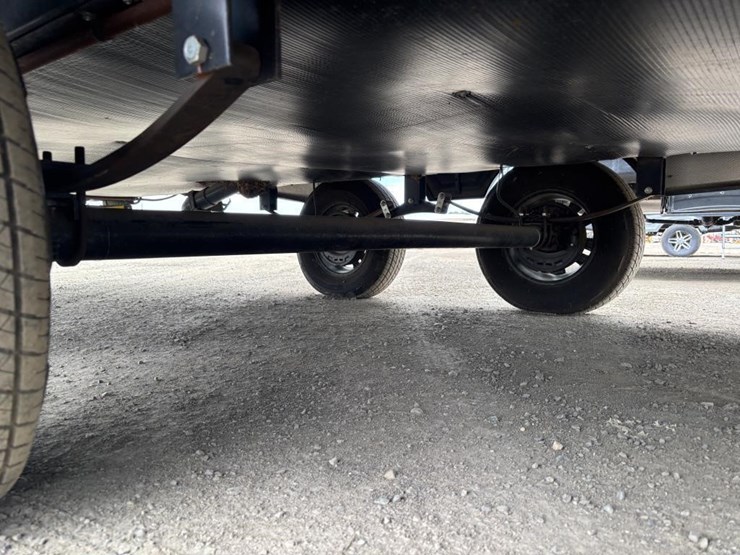 2020-premier-bl24rkpr20-travel-trailer-image-23