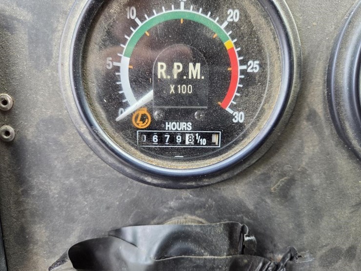 2002-oshkosh-m1070-image-14