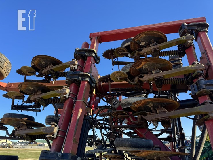 case-ih-2400-image-7