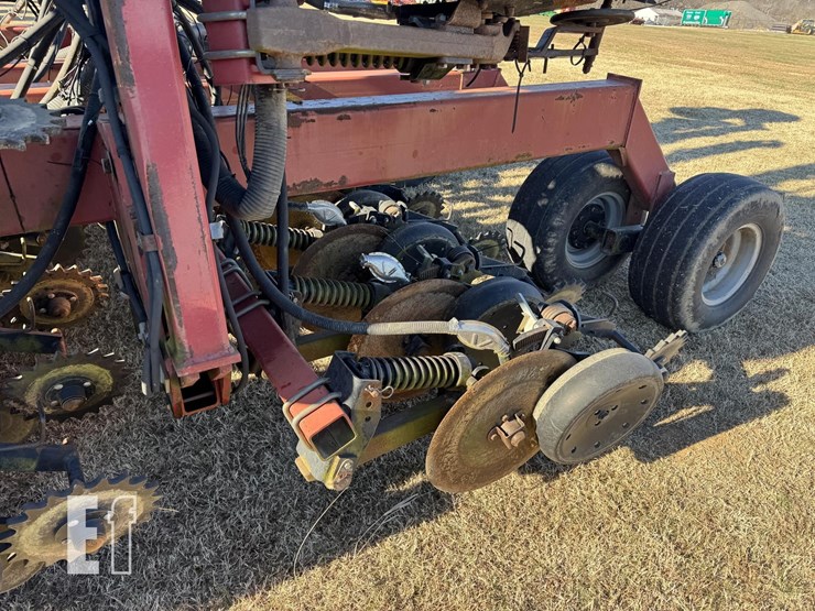 case-ih-2400-image-34