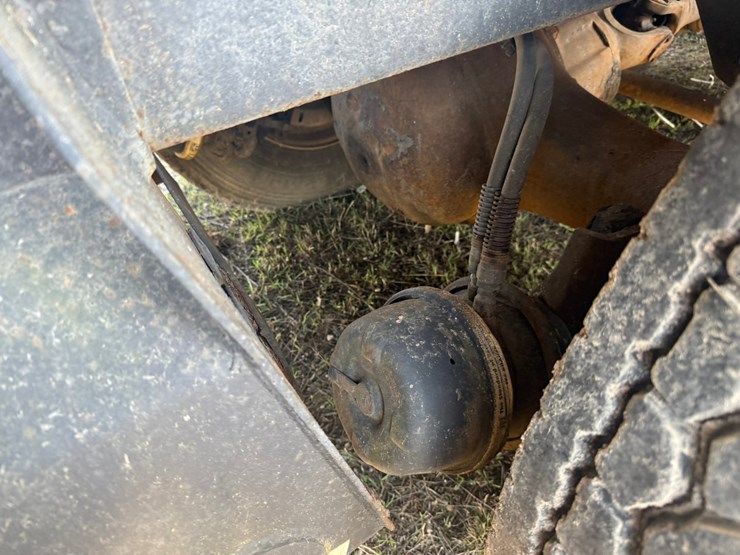 #1119-•-1990-international-navistar-paystar-5000-26'-flat-bed-truck-image-35