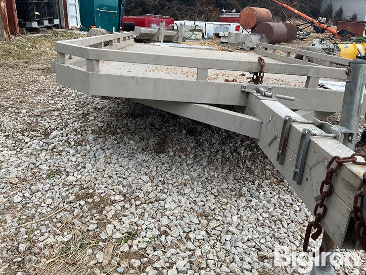 2018-aluma-s/a-utility-trailer-image-12