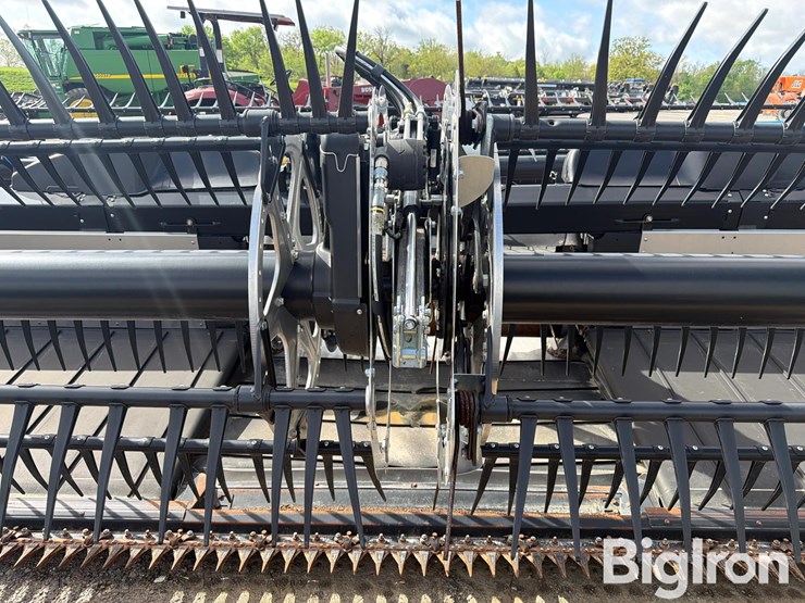 2023-mac-don-fd235-image-13