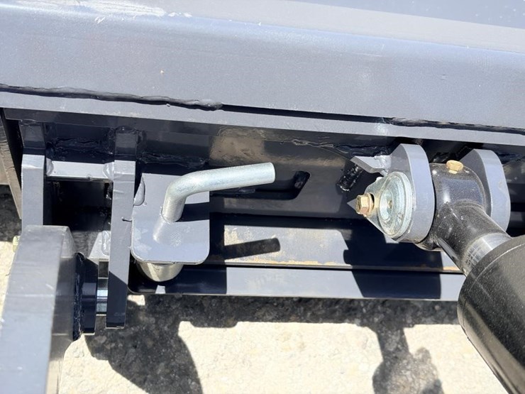 2026-zjg-zj-380-skid-steer-loader-image-6