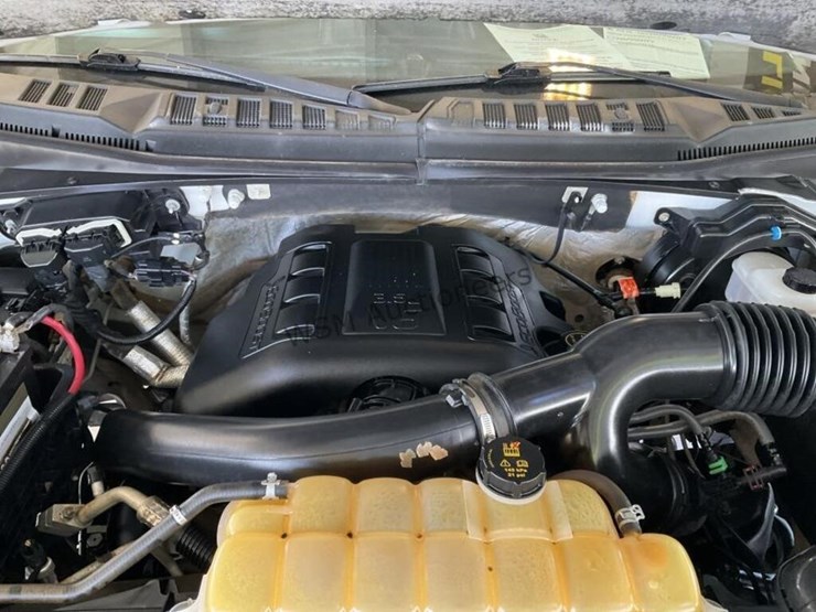 2015-ford-f150-image-12