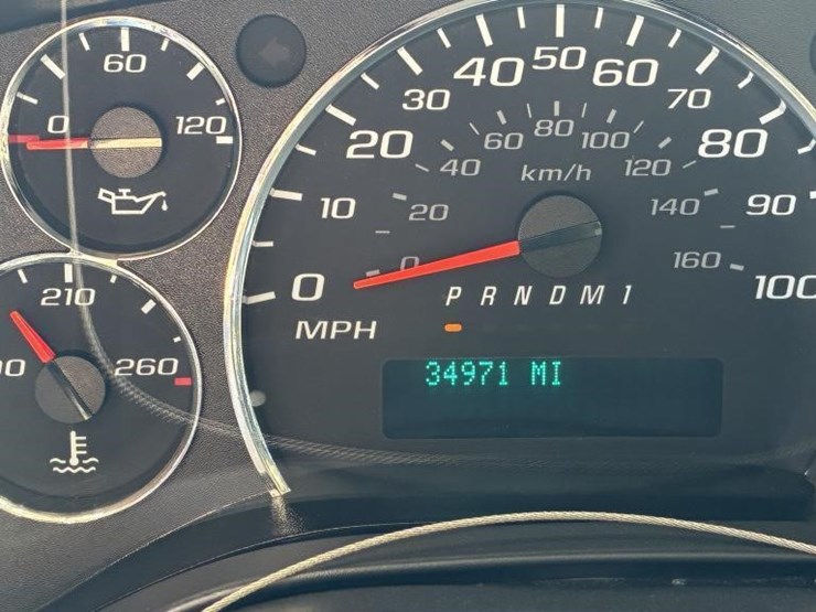 2021-gmc-3500-image-17