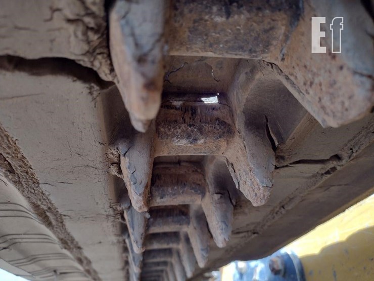 2023-deere-333g-image-14