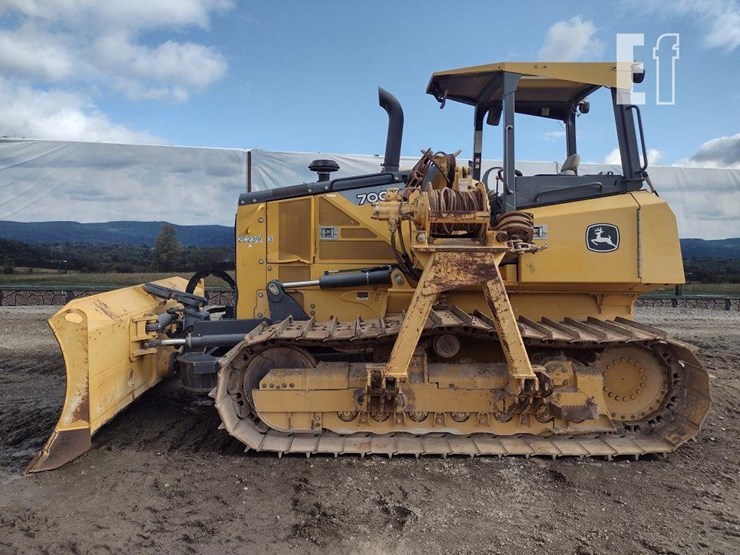 2013-deere-700k-lgp-image-1