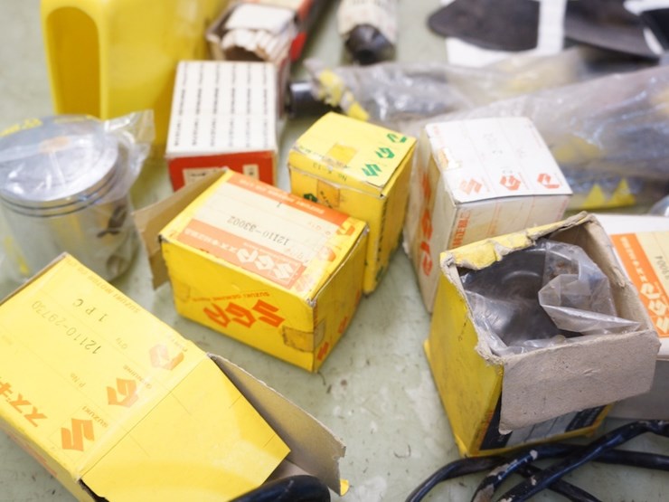 japanese---suzuki-etc…-miscellaneous-parts-lot-image-5