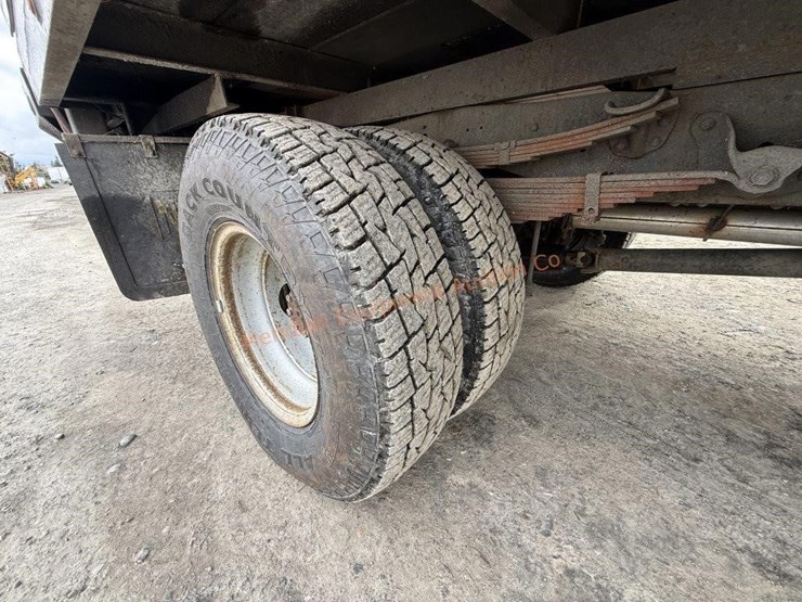 1991-ford-f350-xlt-lariat-image-28