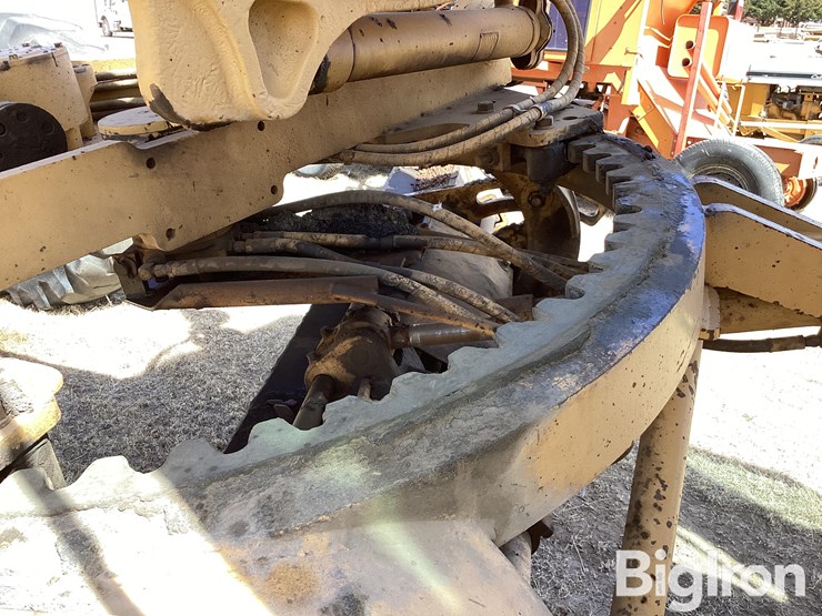 caterpillar-120g-image-19