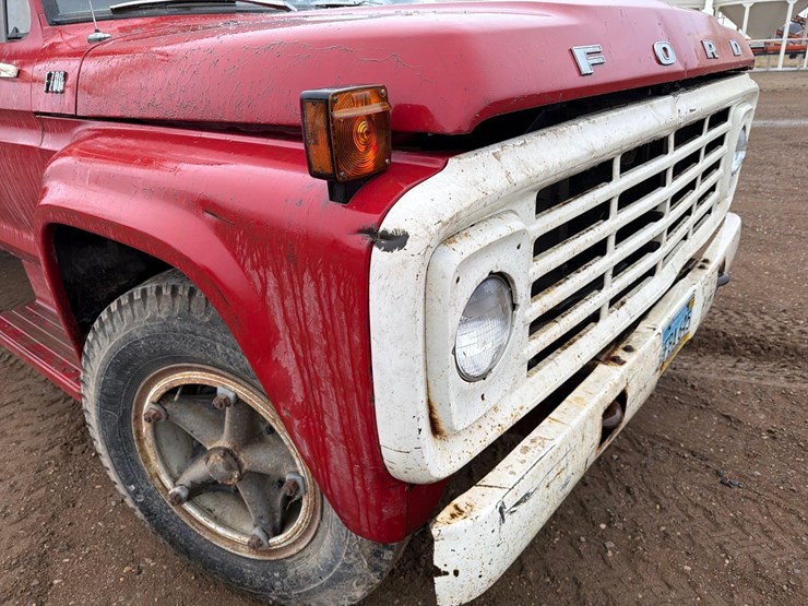 ford-f700-image-22