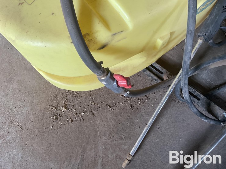 bomgaars-spot-sprayer-image-11